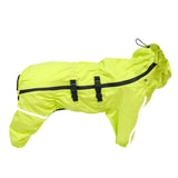 Dog raincoat features diagram - waterproof fabric, reflective strips, adjustable straps